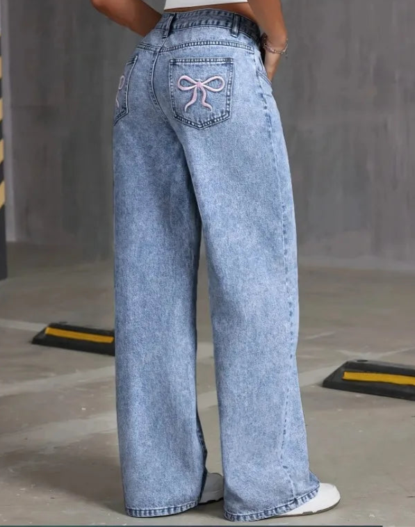 Bow Embroidered Jean